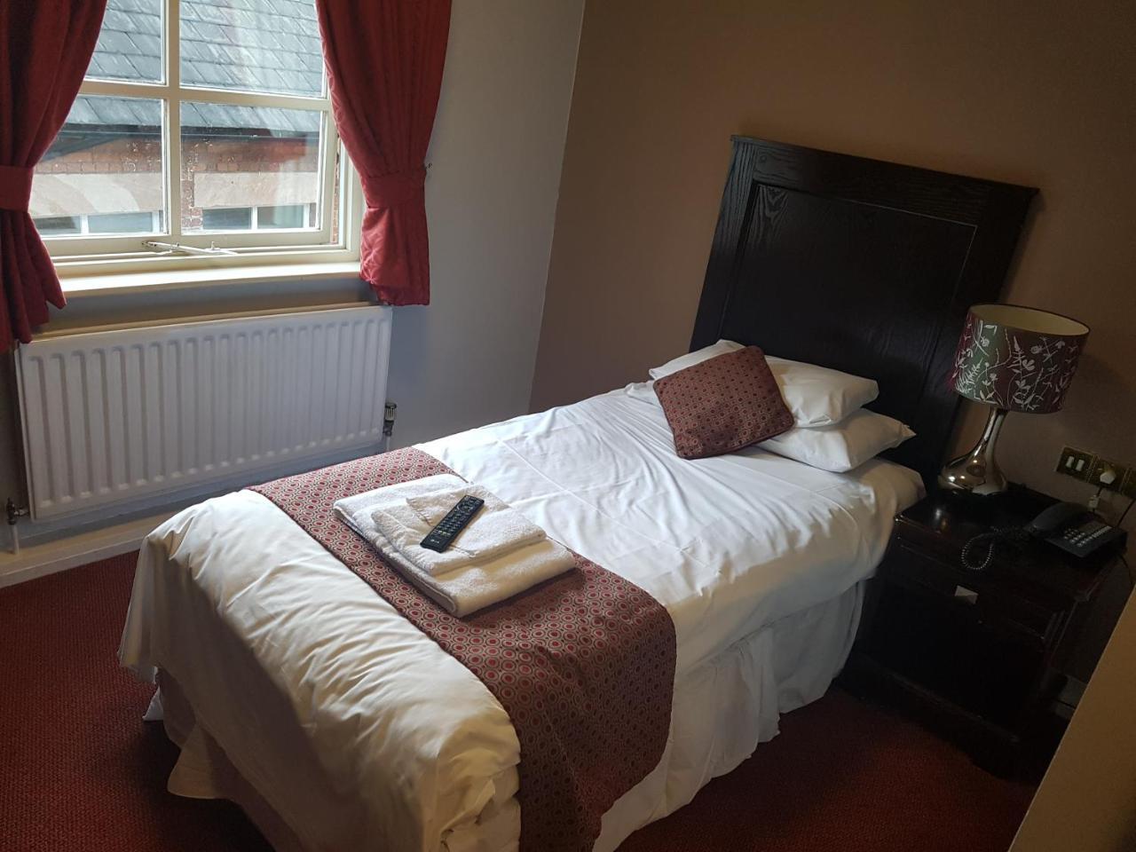 Lion And Swan Hotel Congleton Rum bild